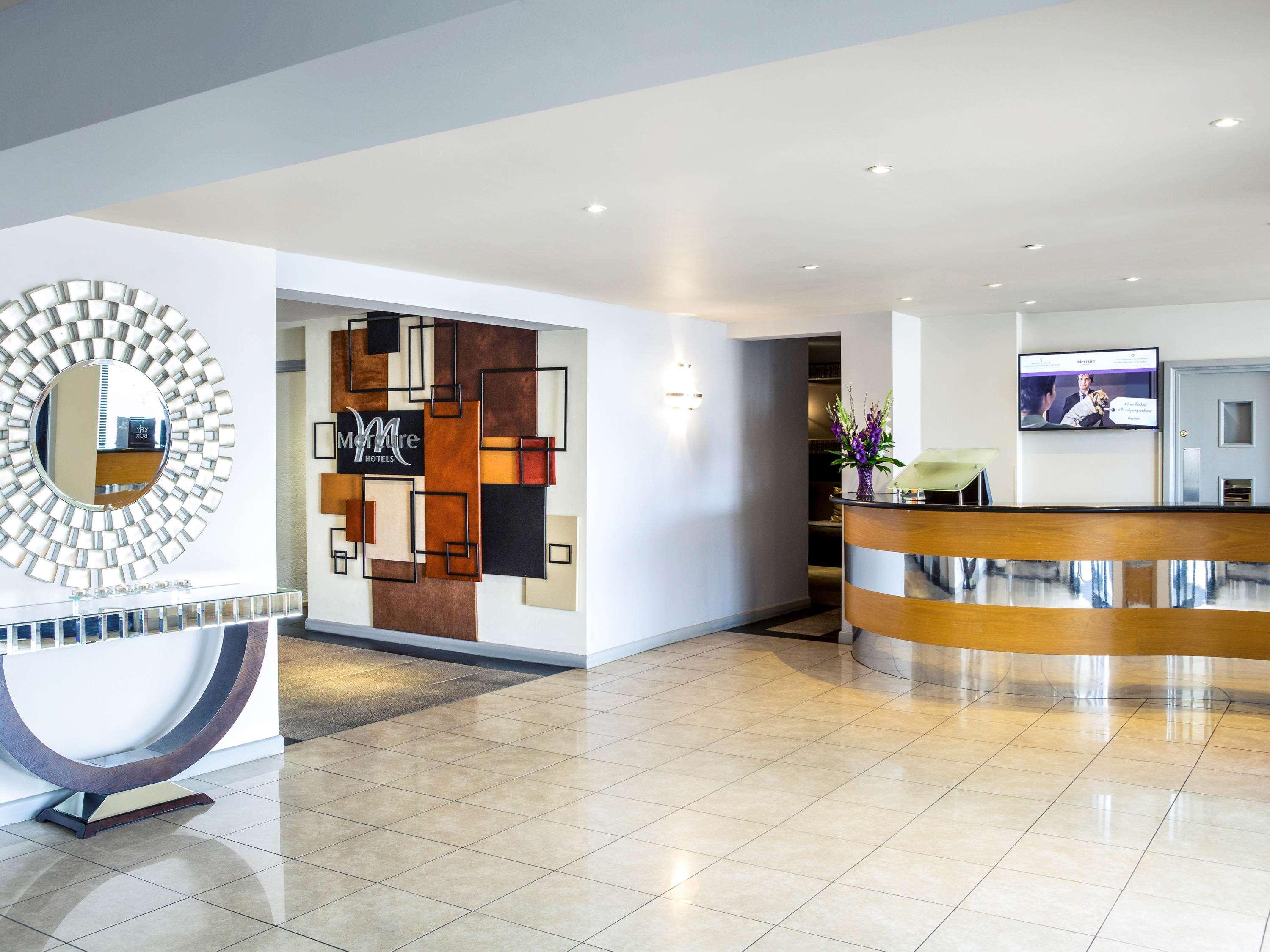 Barons Court Hotel 沃尔索尔 外观 照片