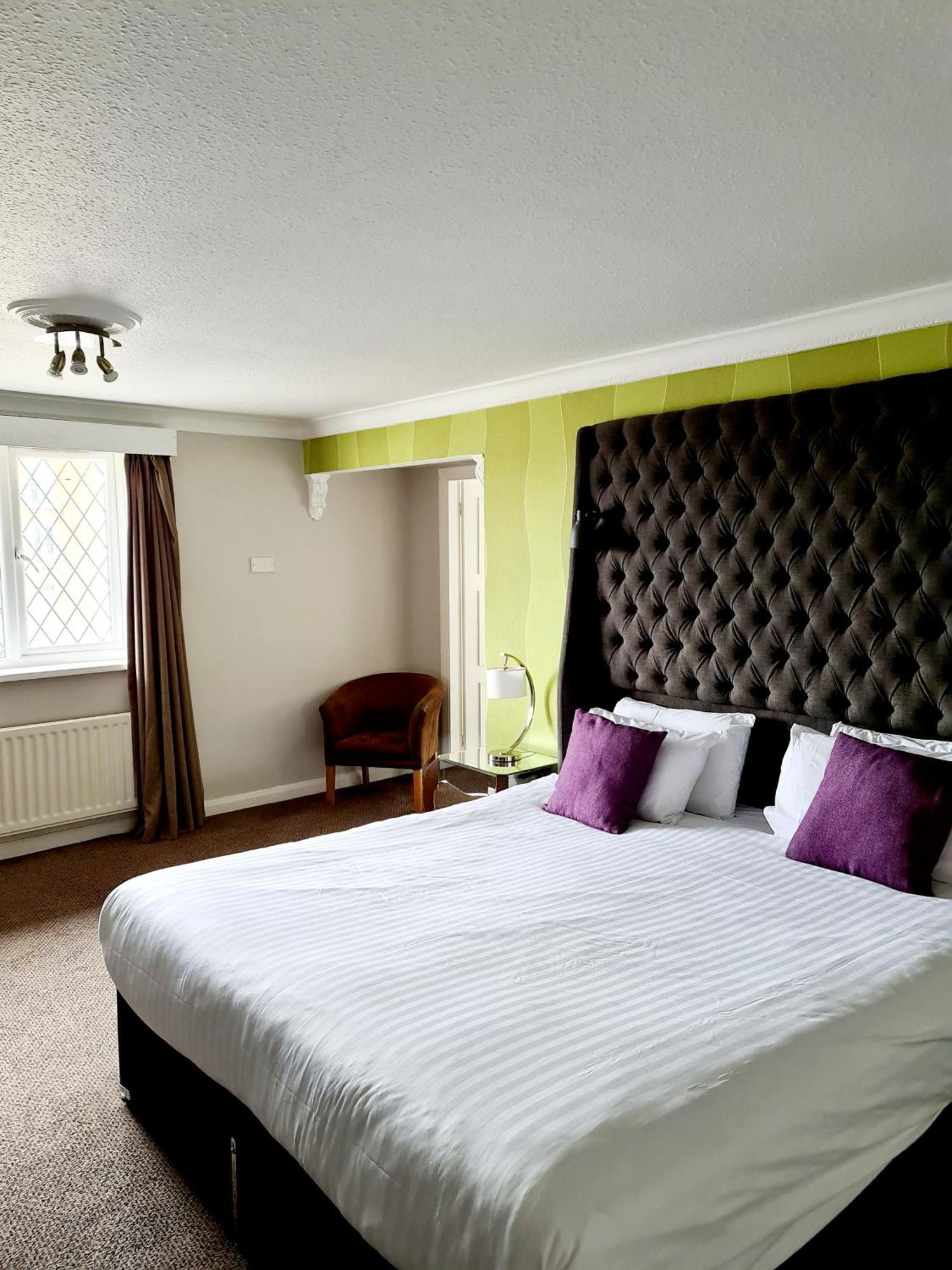 Barons Court Hotel 沃尔索尔 外观 照片
