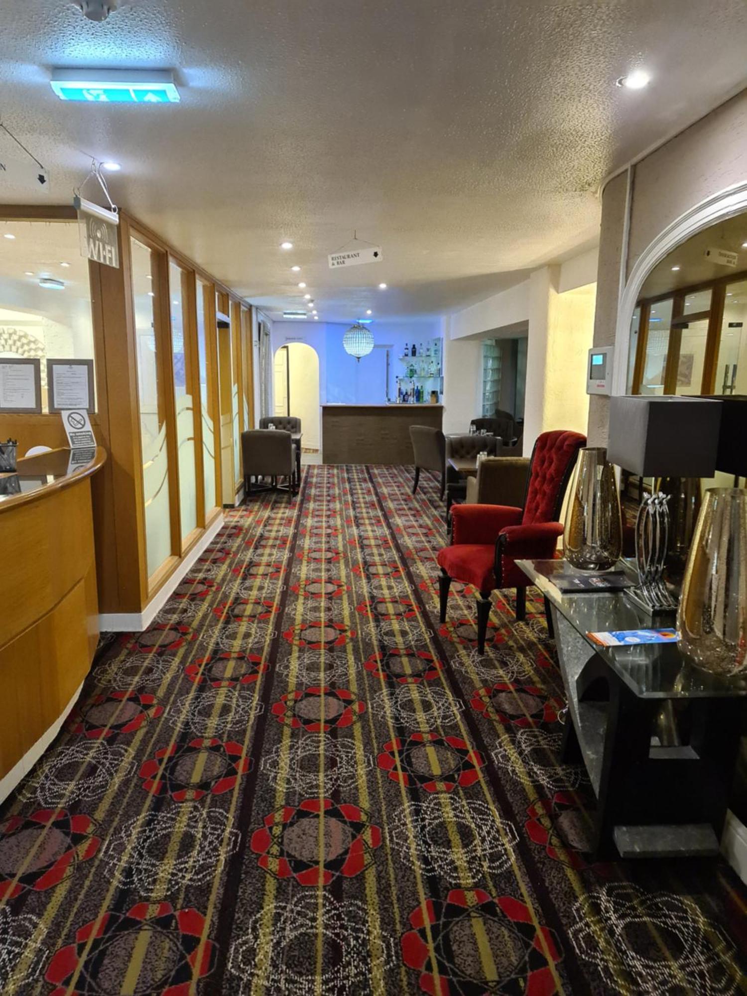 Barons Court Hotel 沃尔索尔 外观 照片