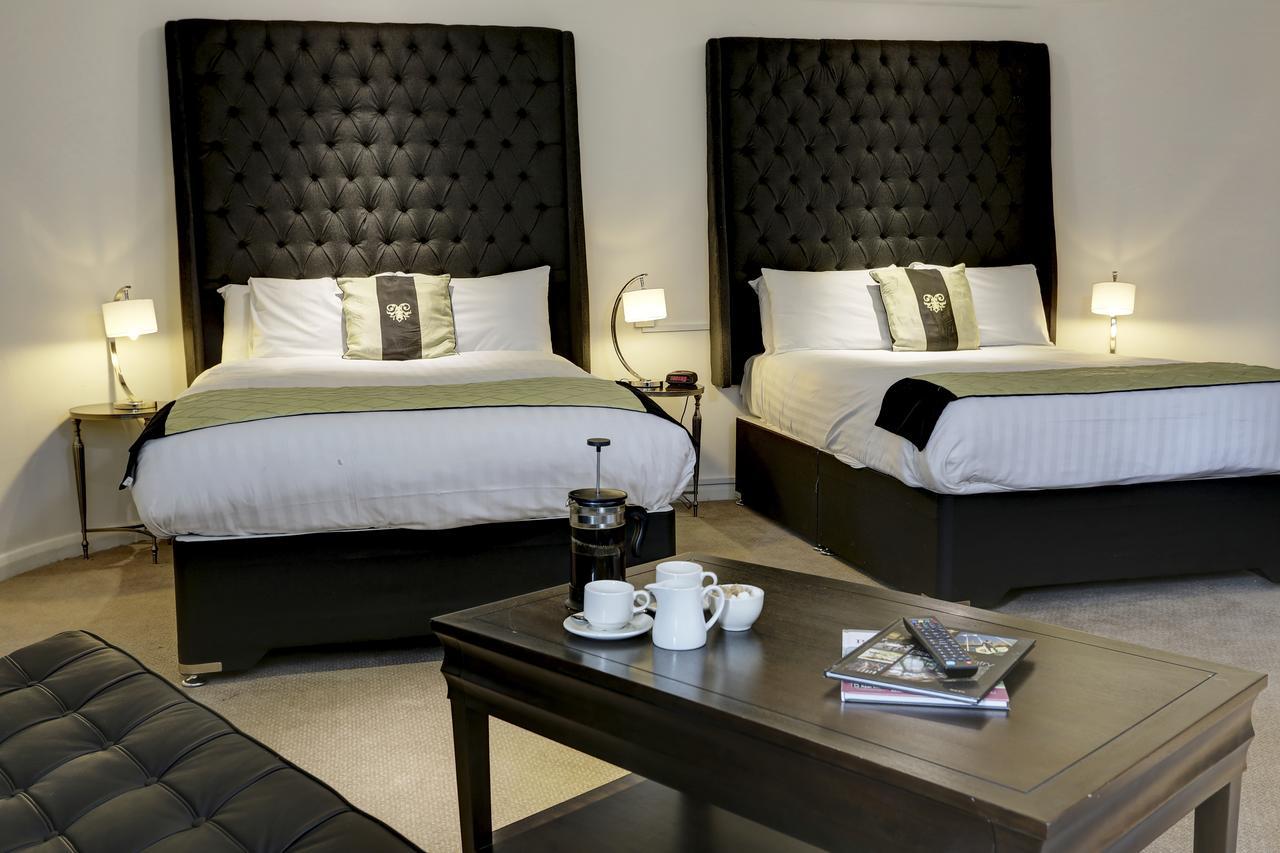 Barons Court Hotel 沃尔索尔 外观 照片
