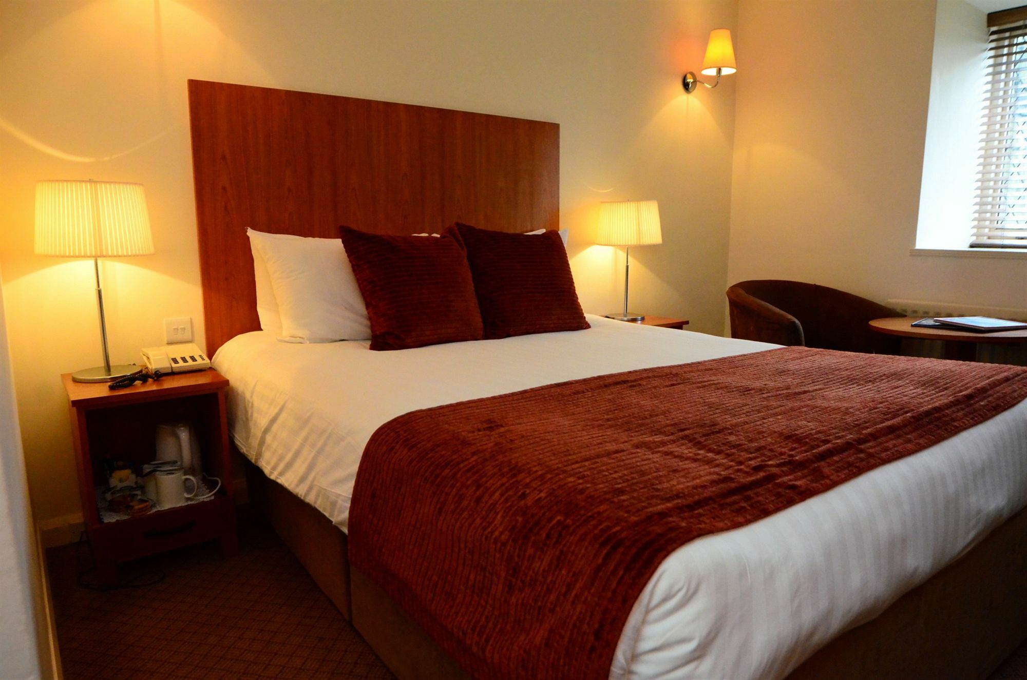 Barons Court Hotel 沃尔索尔 外观 照片
