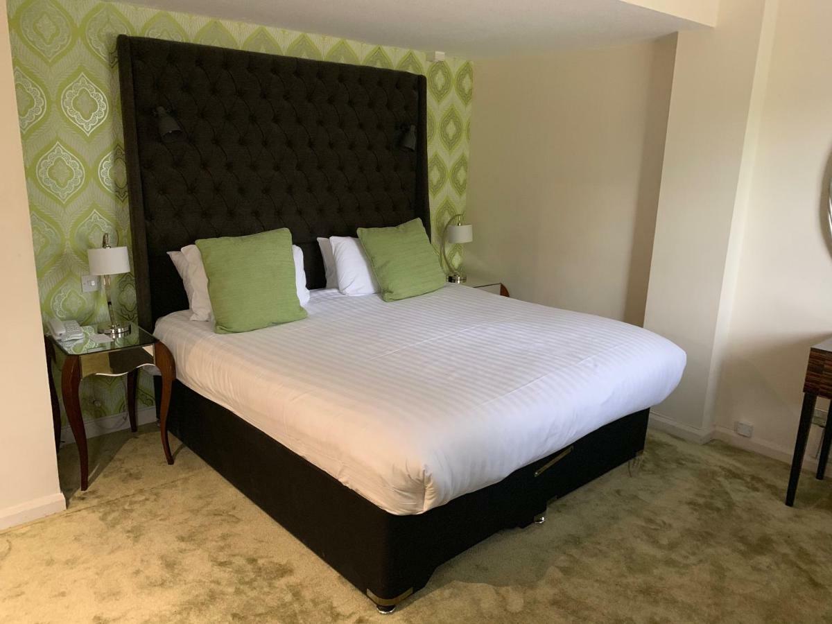 Barons Court Hotel 沃尔索尔 外观 照片